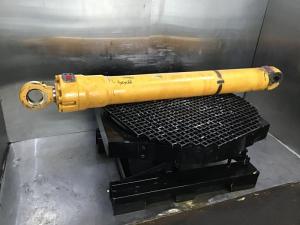 Liebherr HoistCylinder